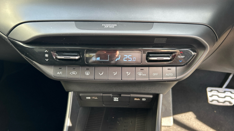 Hyundai BAYON 1.0 TGDi 48V MHEV Premium 5dr DCT Petrol Hatchback